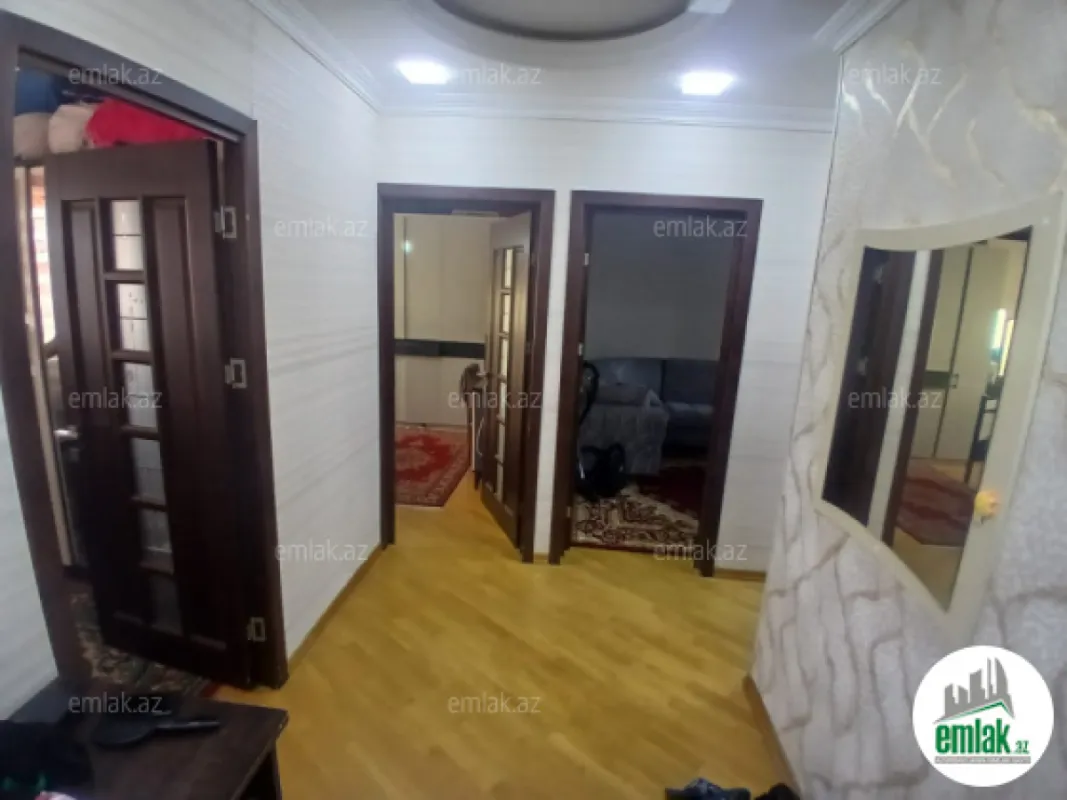 Satılır 3 otaqlı köhnə tikili 90 m²