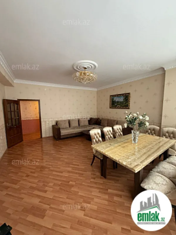 Satılır 3 otaqlı yeni tikili 120 m²