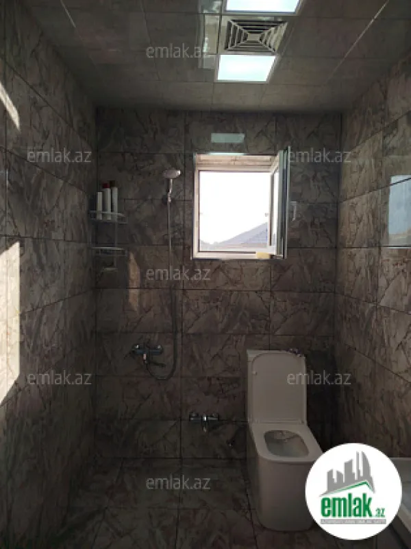 Satılır 3 otaqlı yeni tikili 100 m²