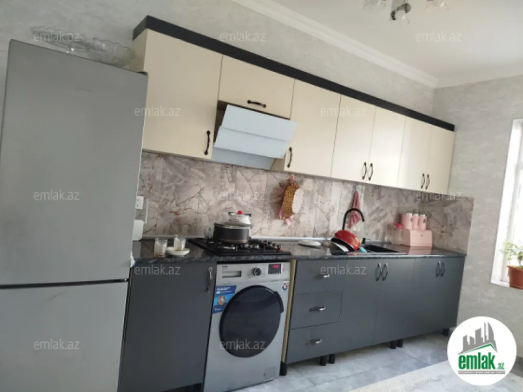 Satılır 3 otaqlı yeni tikili 100 m²