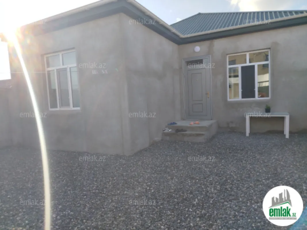 Satılır 3 otaqlı yeni tikili 100 m²