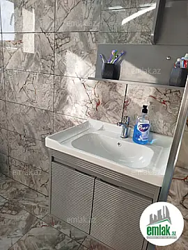 Satılır 3 otaqlı yeni tikili 100 m²