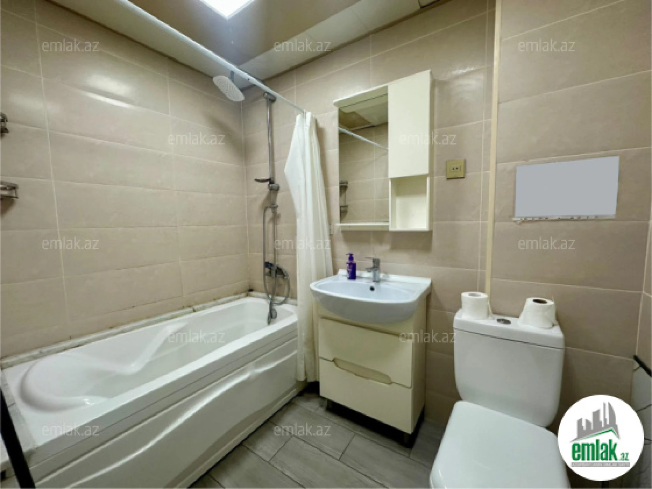 Satılır 3 otaqlı yeni tikili 120 m²