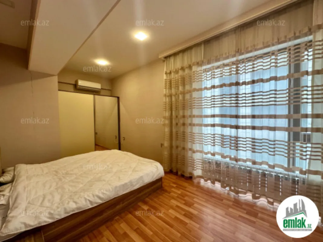 Satılır 3 otaqlı yeni tikili 120 m²