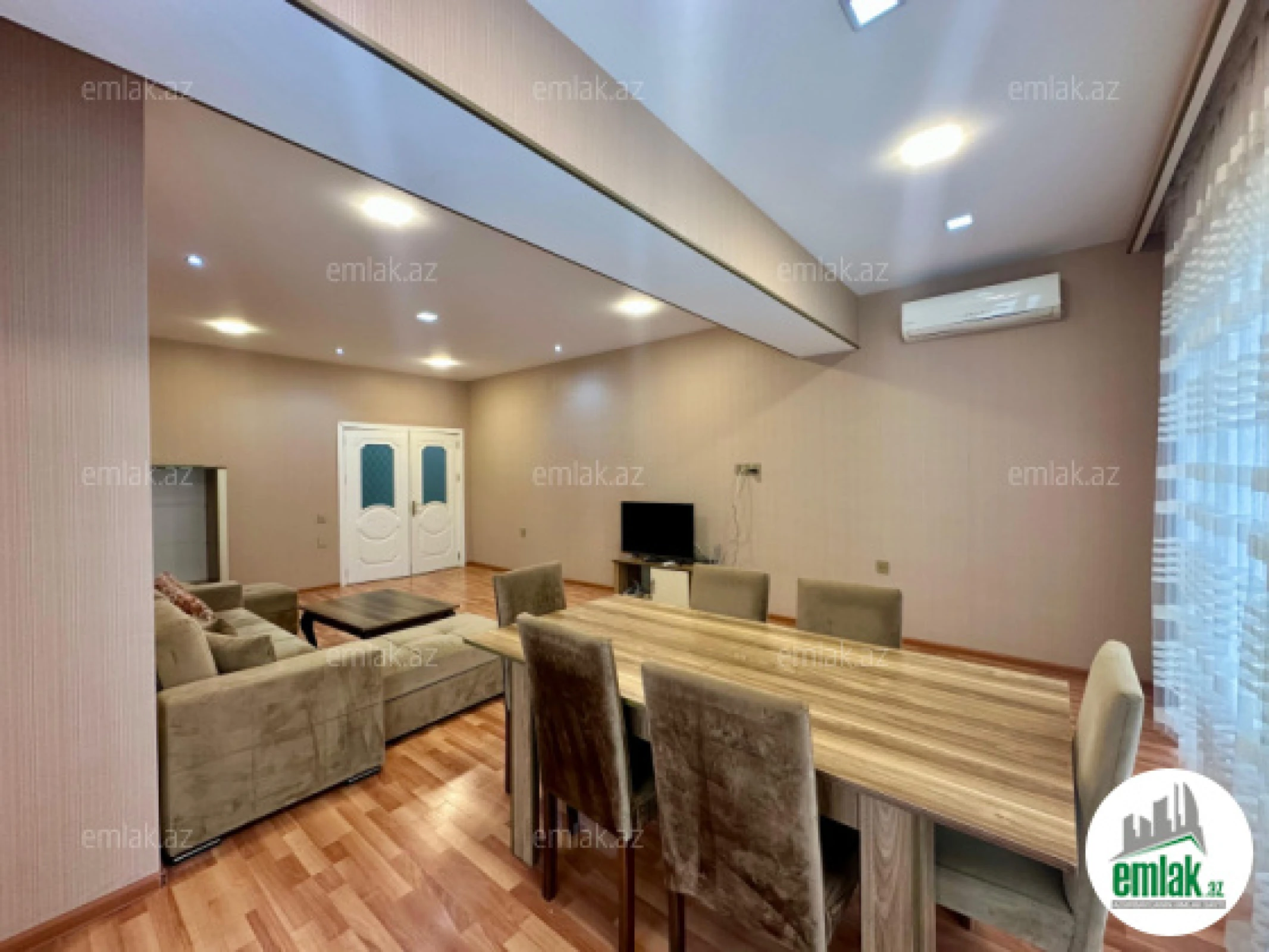 Satılır 3 otaqlı yeni tikili 120 m²