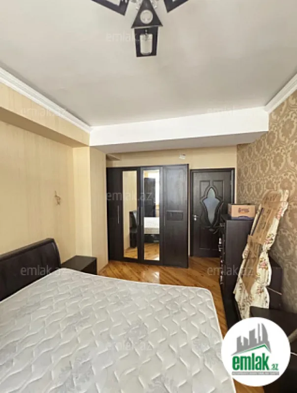 Satılır 4 otaqlı yeni tikili 110 m²