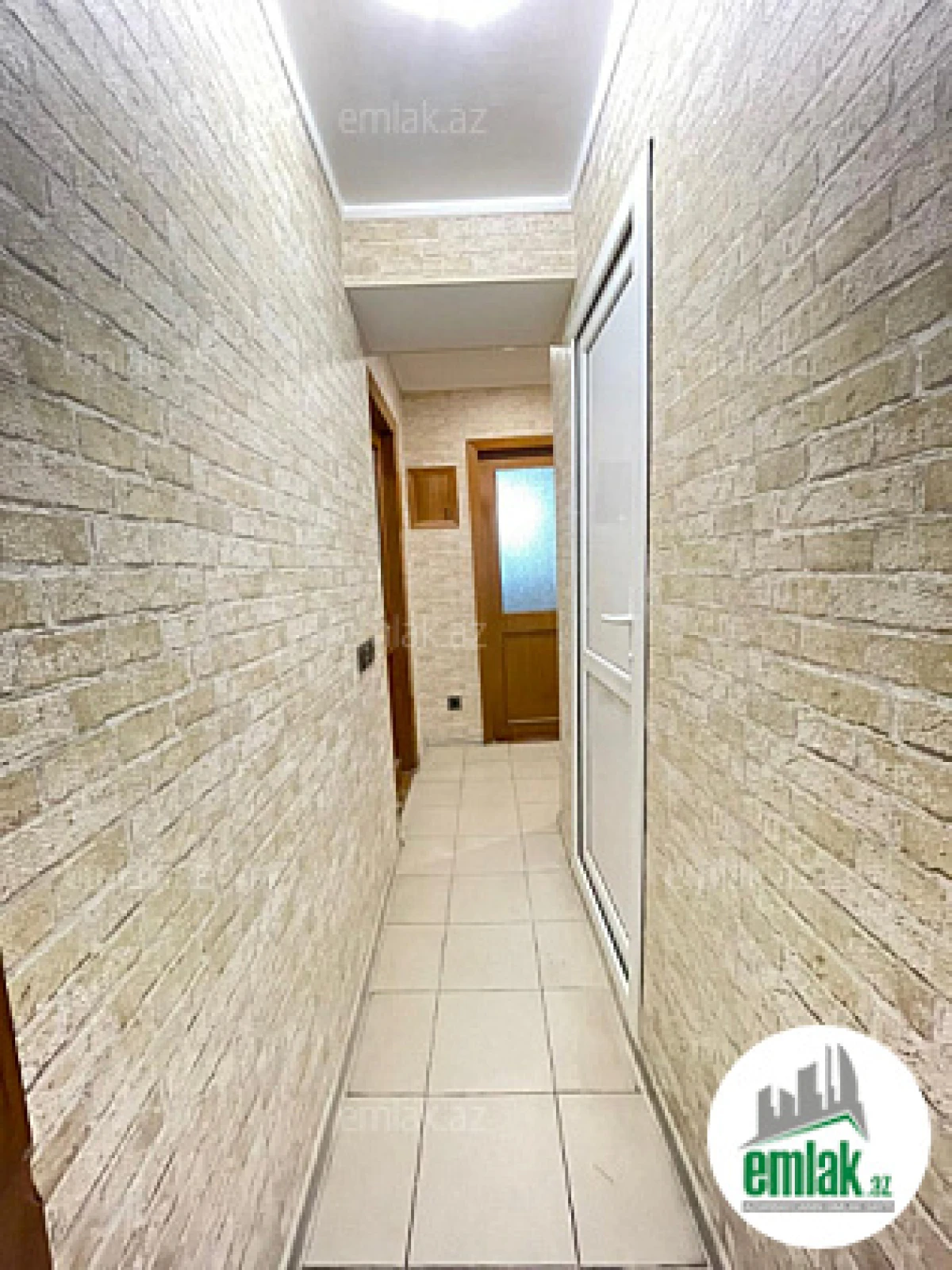 Satılır 3 otaqlı köhnə tikili 65 m²