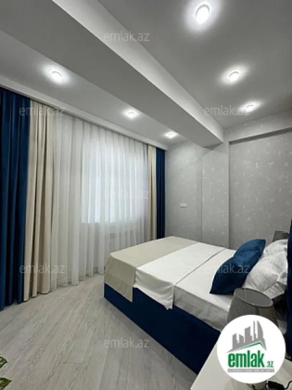 Satılır 3 otaqlı yeni tikili 82 m²