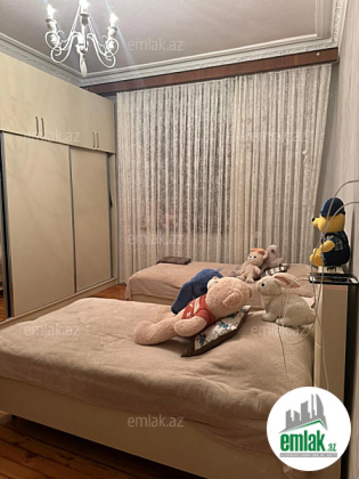 Satılır 3 otaqlı köhnə tikili 100 m²