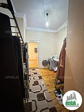 Satılır 3 otaqlı köhnə tikili 100 m²