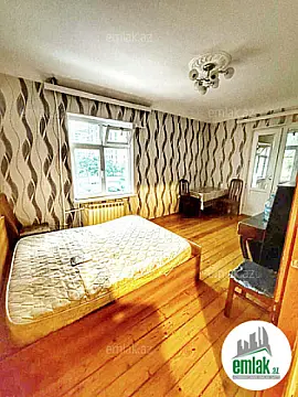 Satılır 2 otaqlı köhnə tikili 40 m² — Bakı, Qaraçuxur 2 otaq 40.00 m²