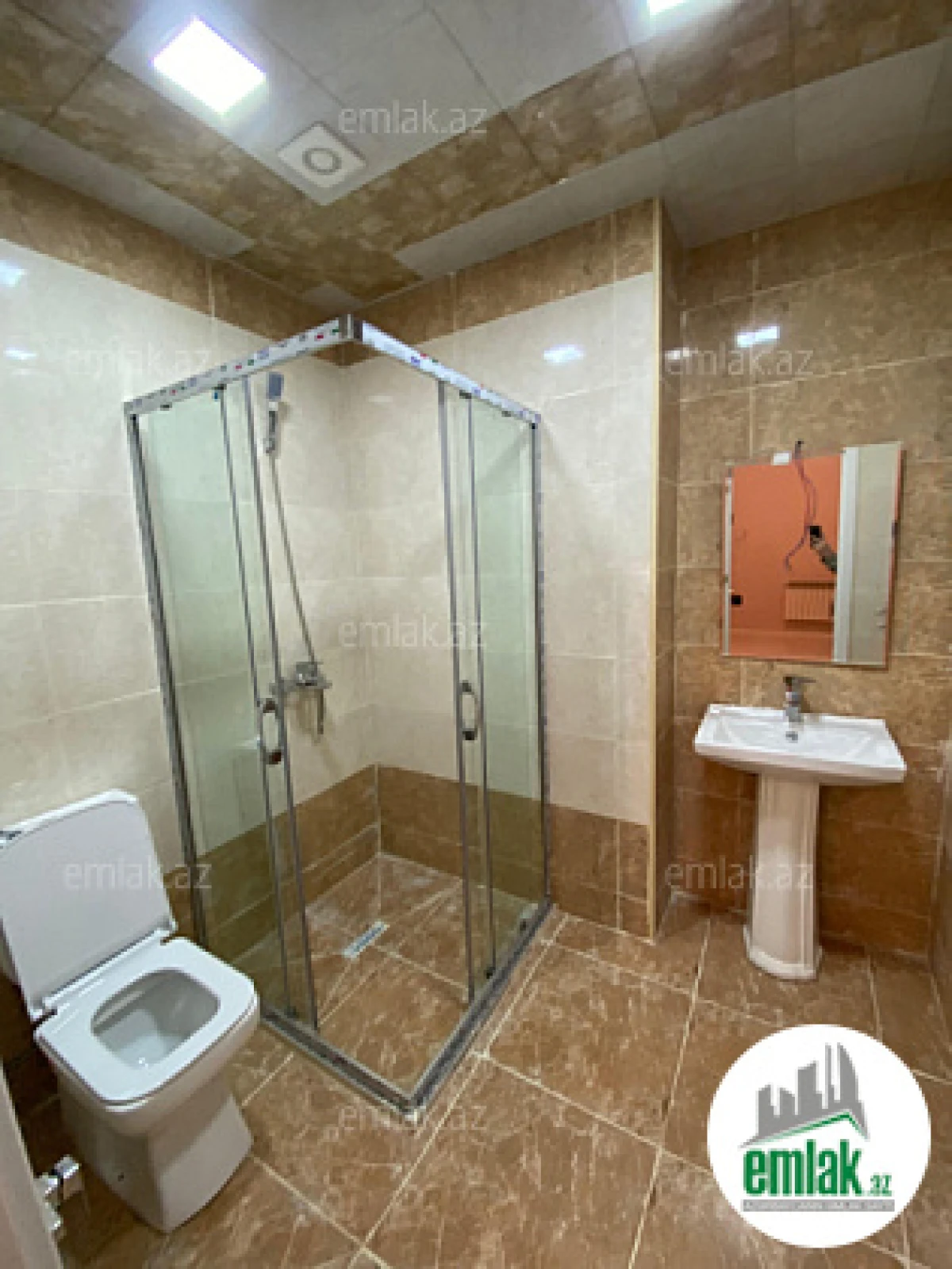 Satılır 2 otaqlı yeni tikili 74 m²