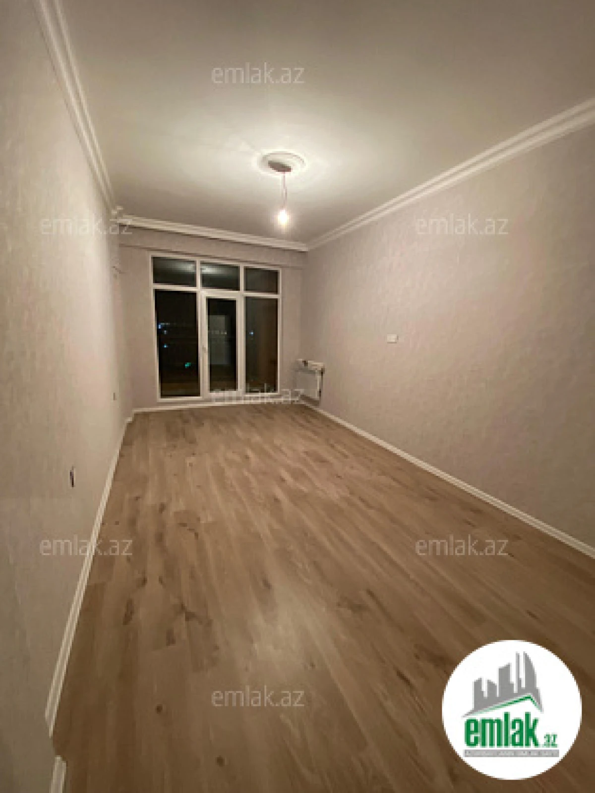 Satılır 2 otaqlı yeni tikili 74 m²