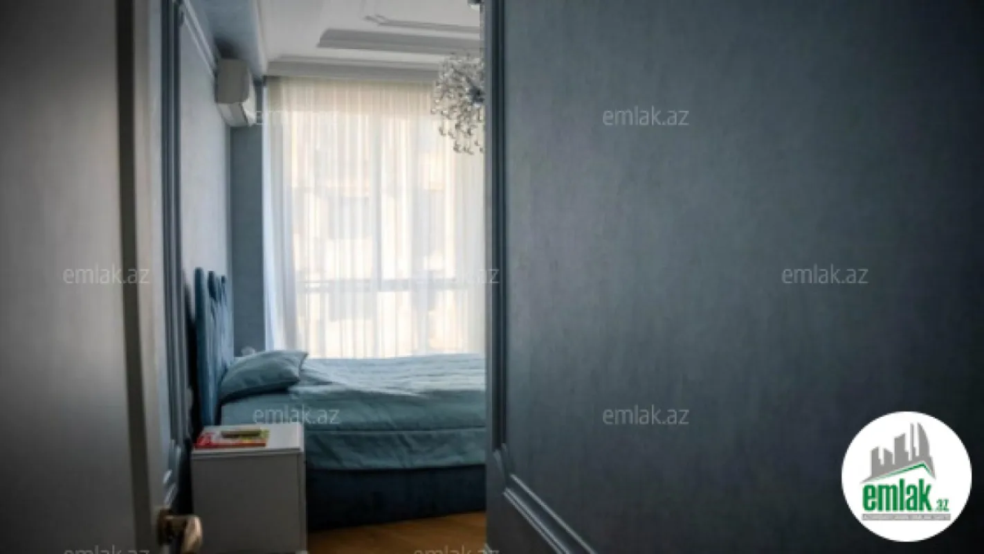 Satılır 5 otaqlı yeni tikili 225 m²