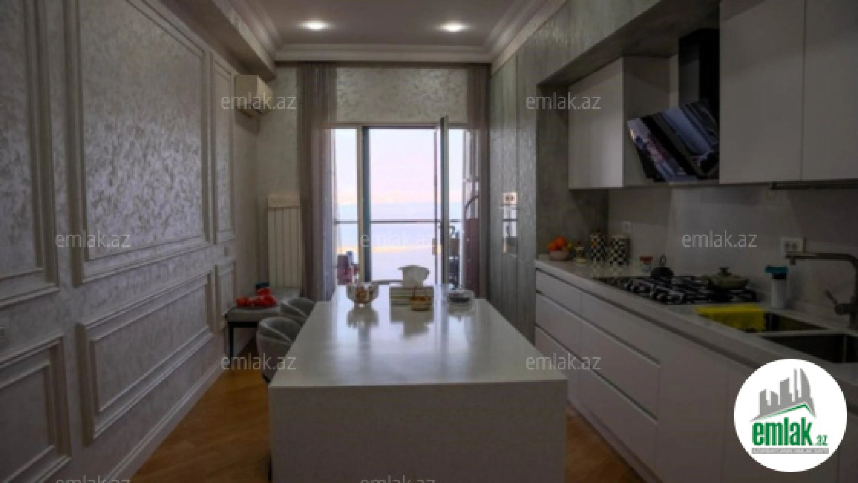 Satılır 5 otaqlı yeni tikili 225 m²