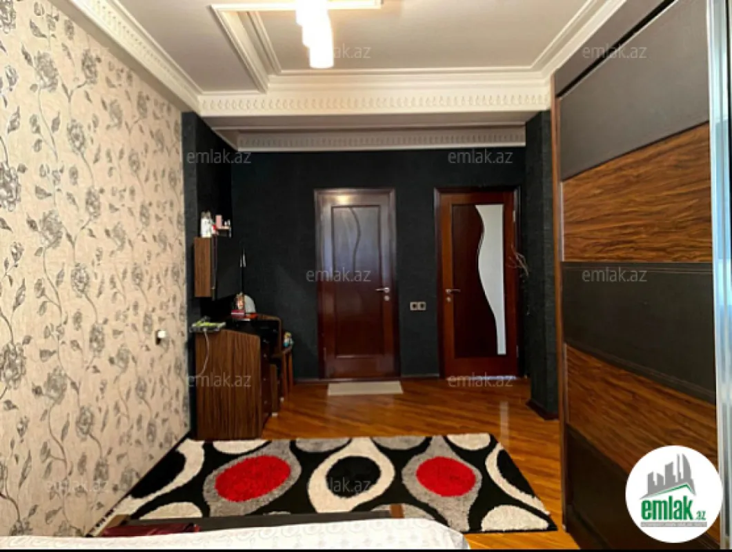 Satılır 4 otaqlı yeni tikili 140 m²