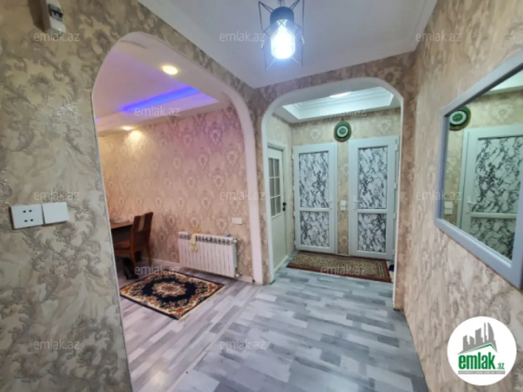 Satılır 3 otaqlı köhnə tikili 70 m²