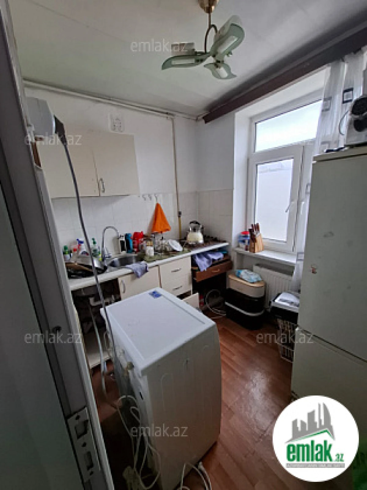 Satılır 1 otaqlı köhnə tikili 40 m²