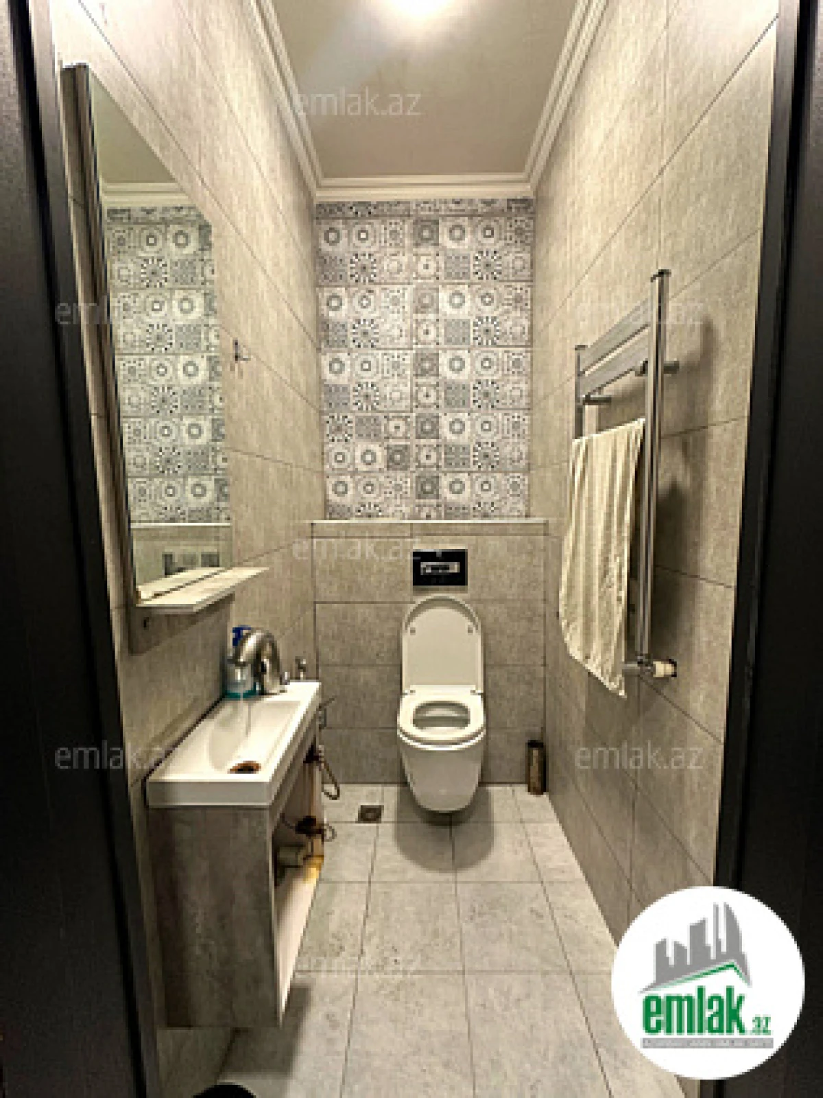 Satılır 15 otaqlı obyekt 1050 m²