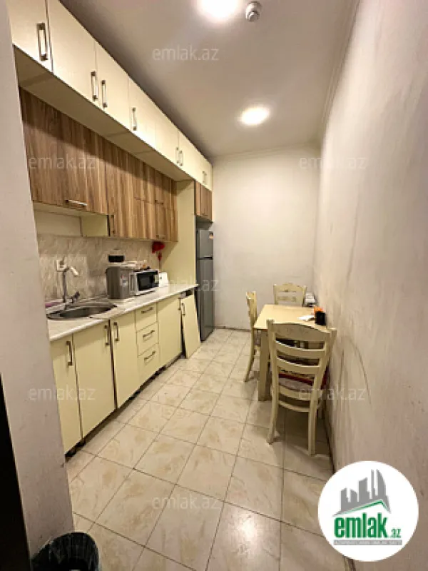 Satılır 15 otaqlı obyekt 1050 m²