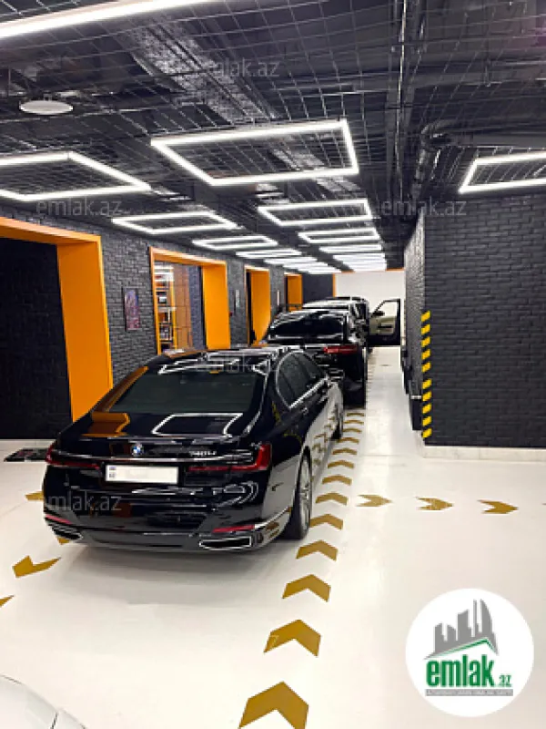 Satılır 15 otaqlı obyekt 1050 m²