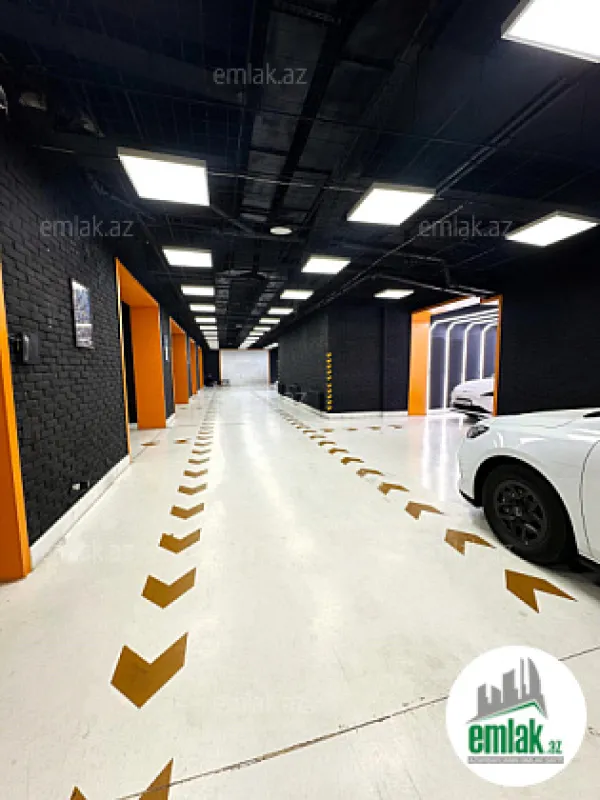 Satılır 15 otaqlı obyekt 1050 m²