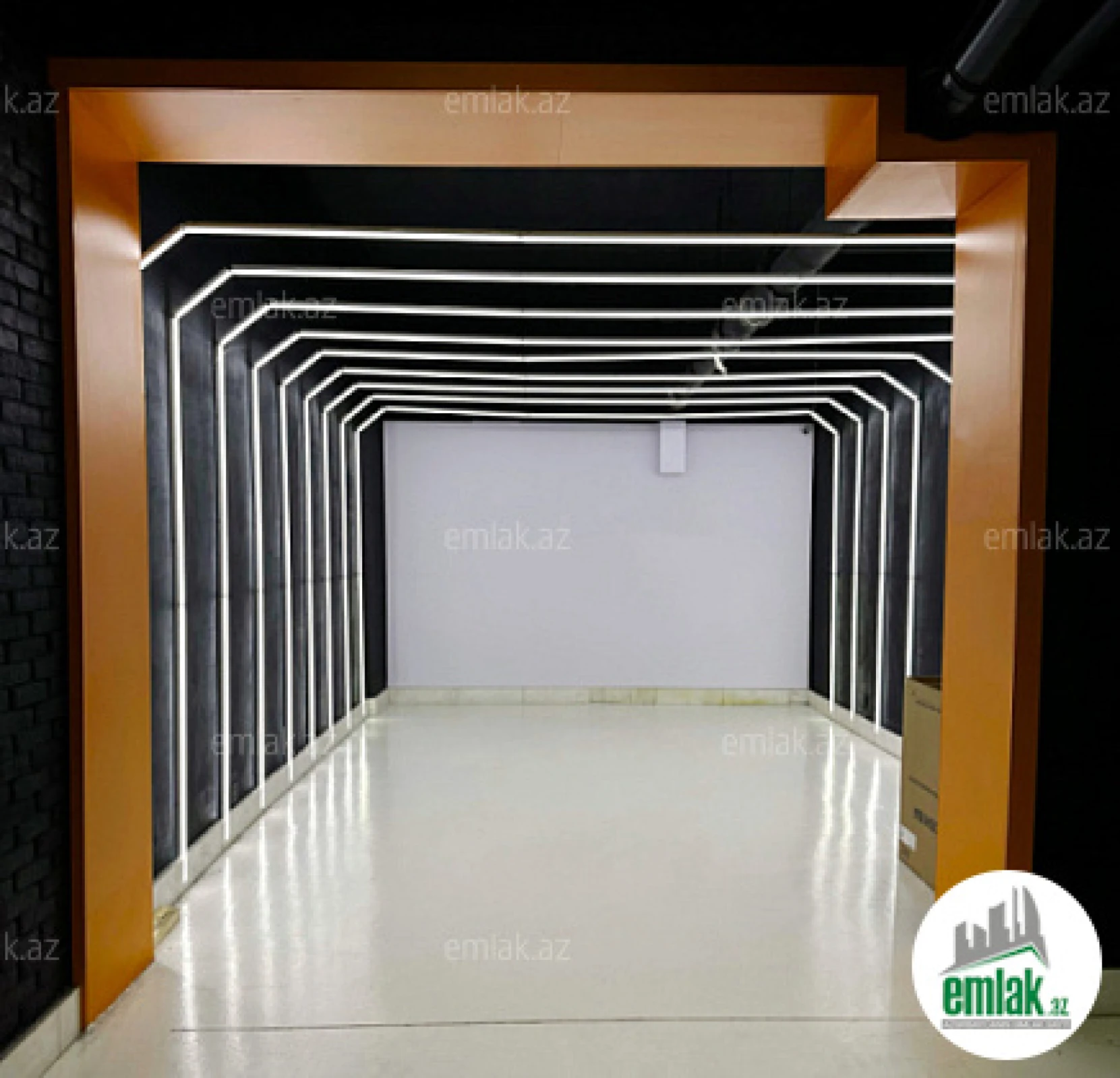 Satılır 15 otaqlı obyekt 1050 m²