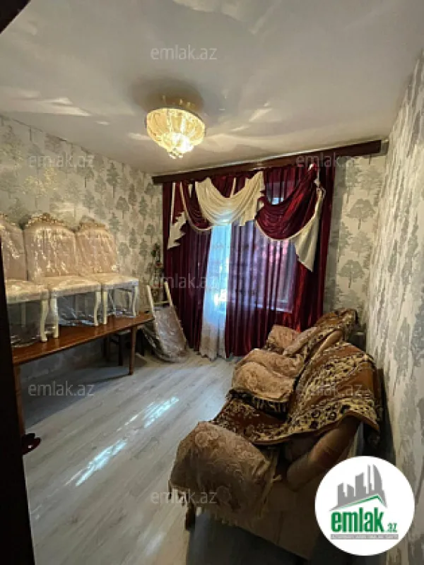 Satılır 2 otaqlı köhnə tikili 60 m²