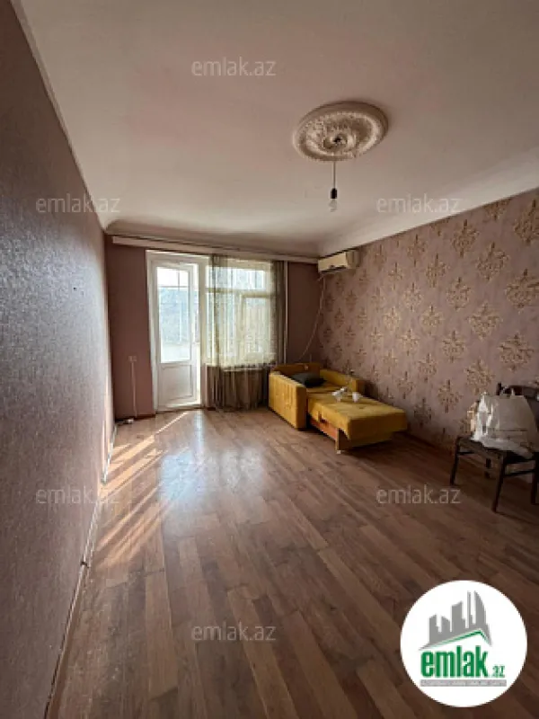 Satılır 1 otaqlı köhnə tikili 39 m²