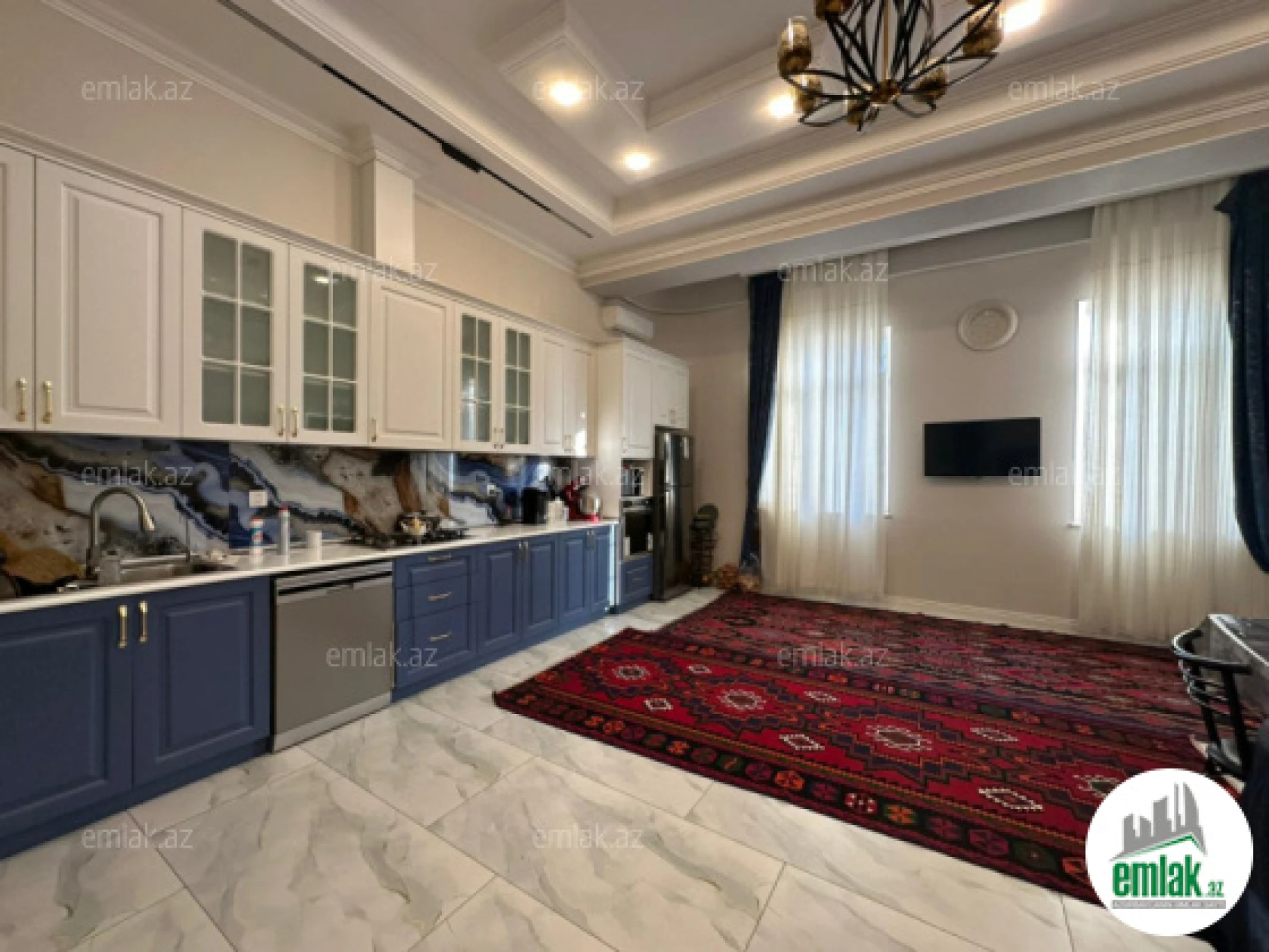 Satılır 4 otaqlı yeni tikili 210 m²