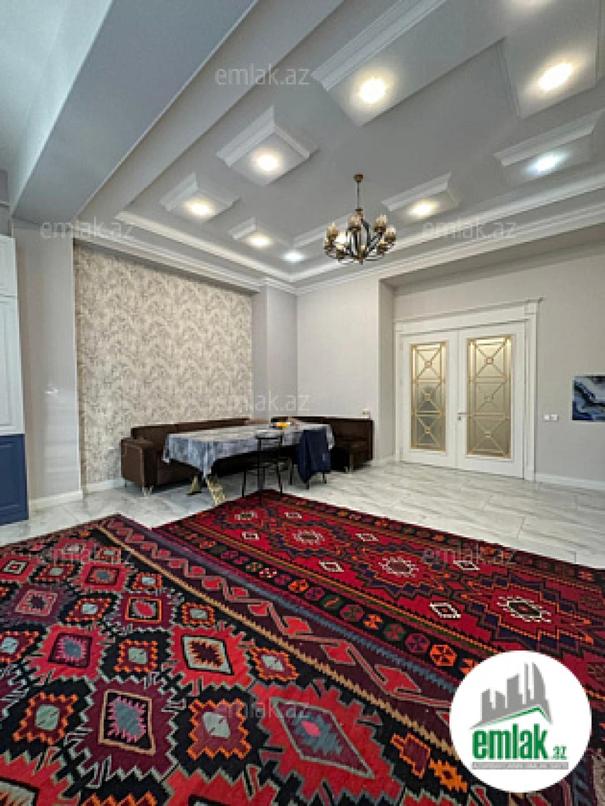 Satılır 4 otaqlı yeni tikili 210 m²