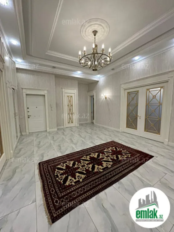 Satılır 4 otaqlı yeni tikili 210 m²