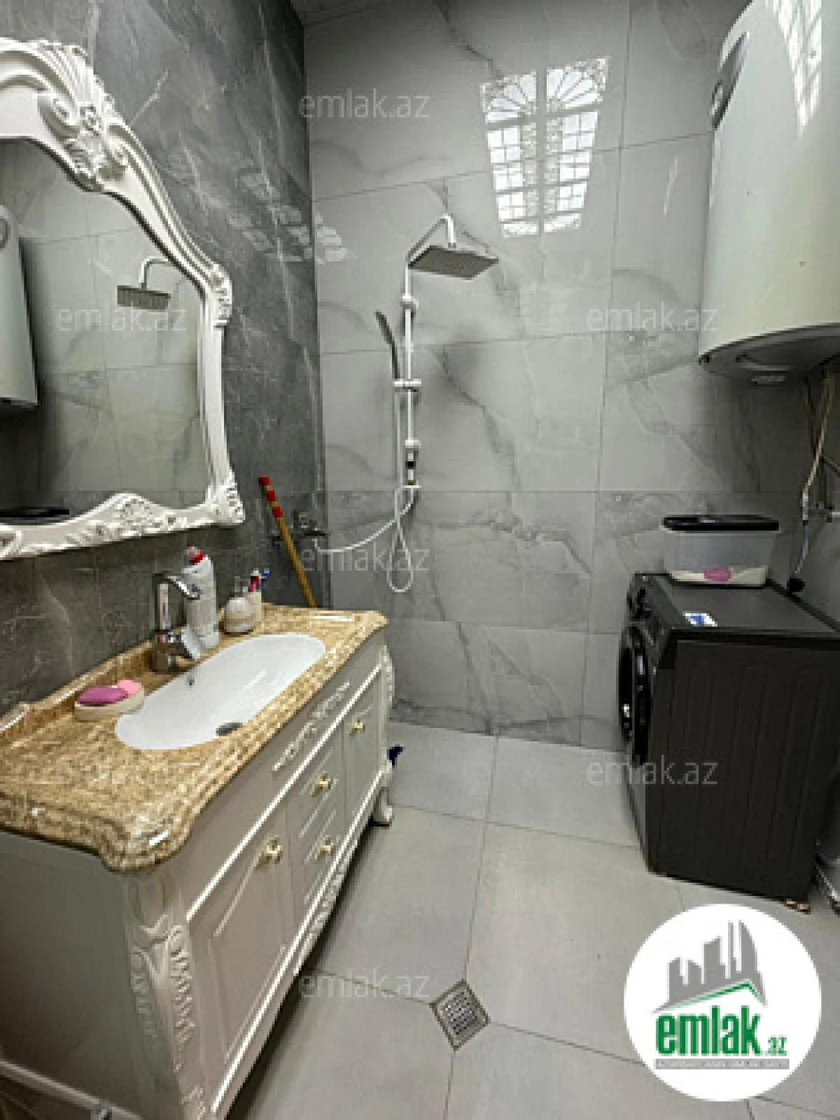 Satılır 4 otaqlı yeni tikili 210 m²