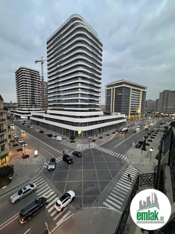 Satılır 3 otaqlı yeni tikili 125 m²