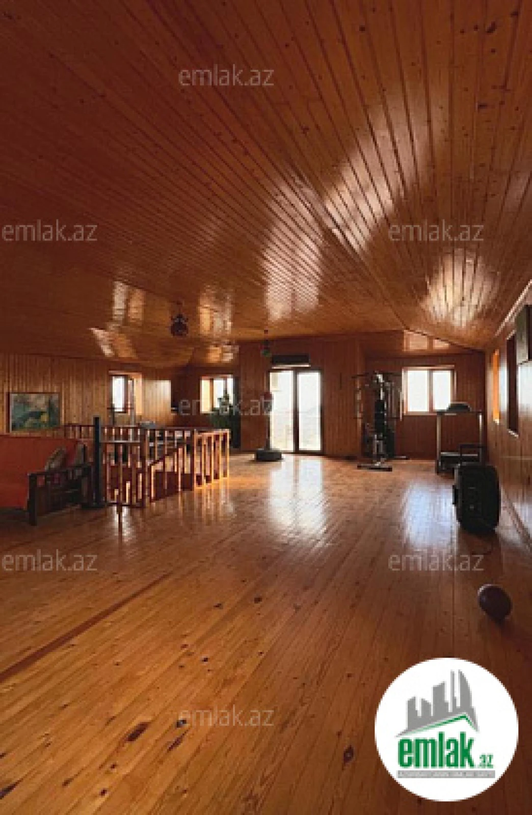 Satılır 7 otaqlı həyət evi 330 m²