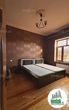 Satılır 7 otaqlı həyət evi 330 m²