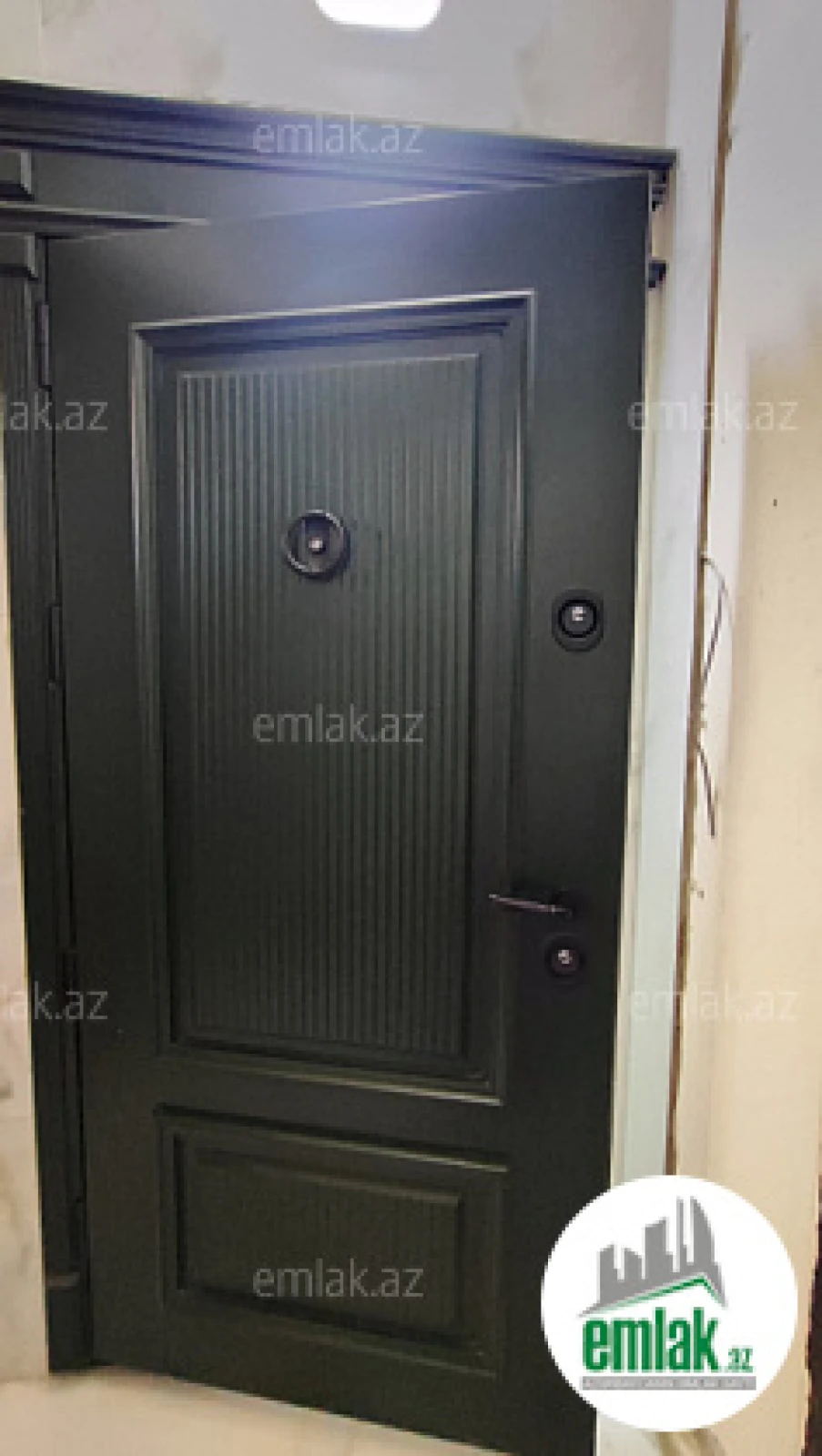 Satılır 3 otaqlı yeni tikili 82 m²