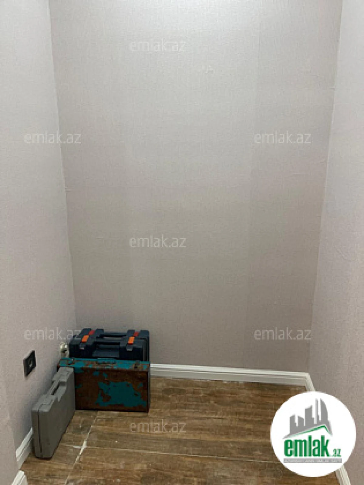 Satılır 2 otaqlı yeni tikili 83 m²