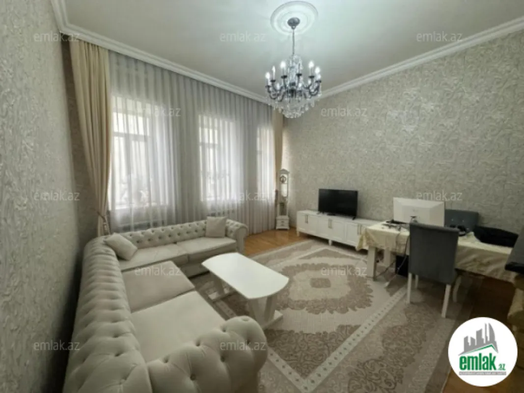 Satılır 3 otaqlı köhnə tikili 80 m²
