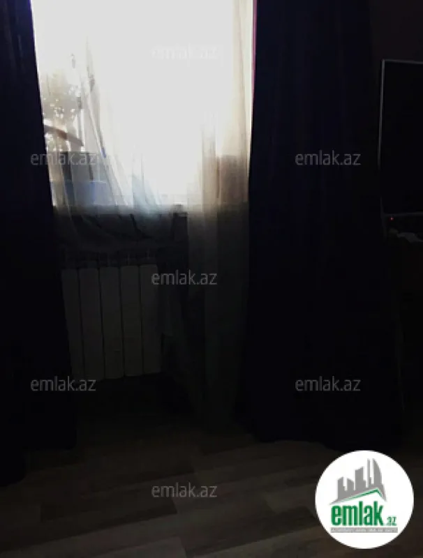 Satılır 1 otaqlı köhnə tikili 31 m²