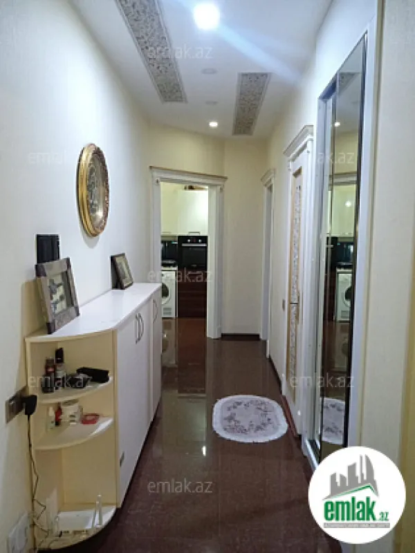 Satılır 3 otaqlı yeni tikili 110 m²