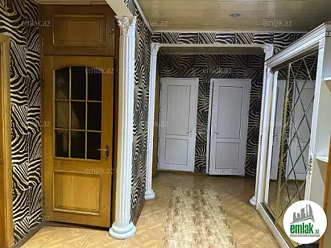 Satılır 4 otaqlı köhnə tikili 110 m²
