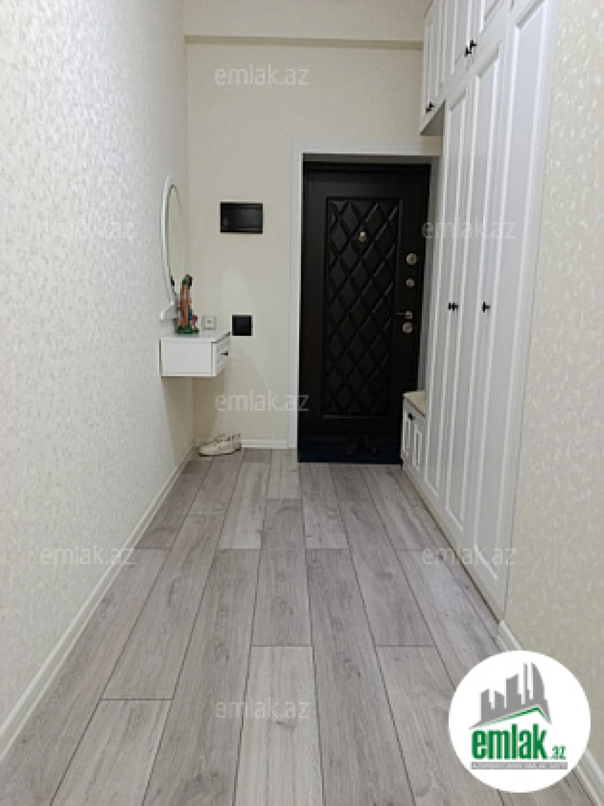 Satılır 3 otaqlı yeni tikili 75 m²