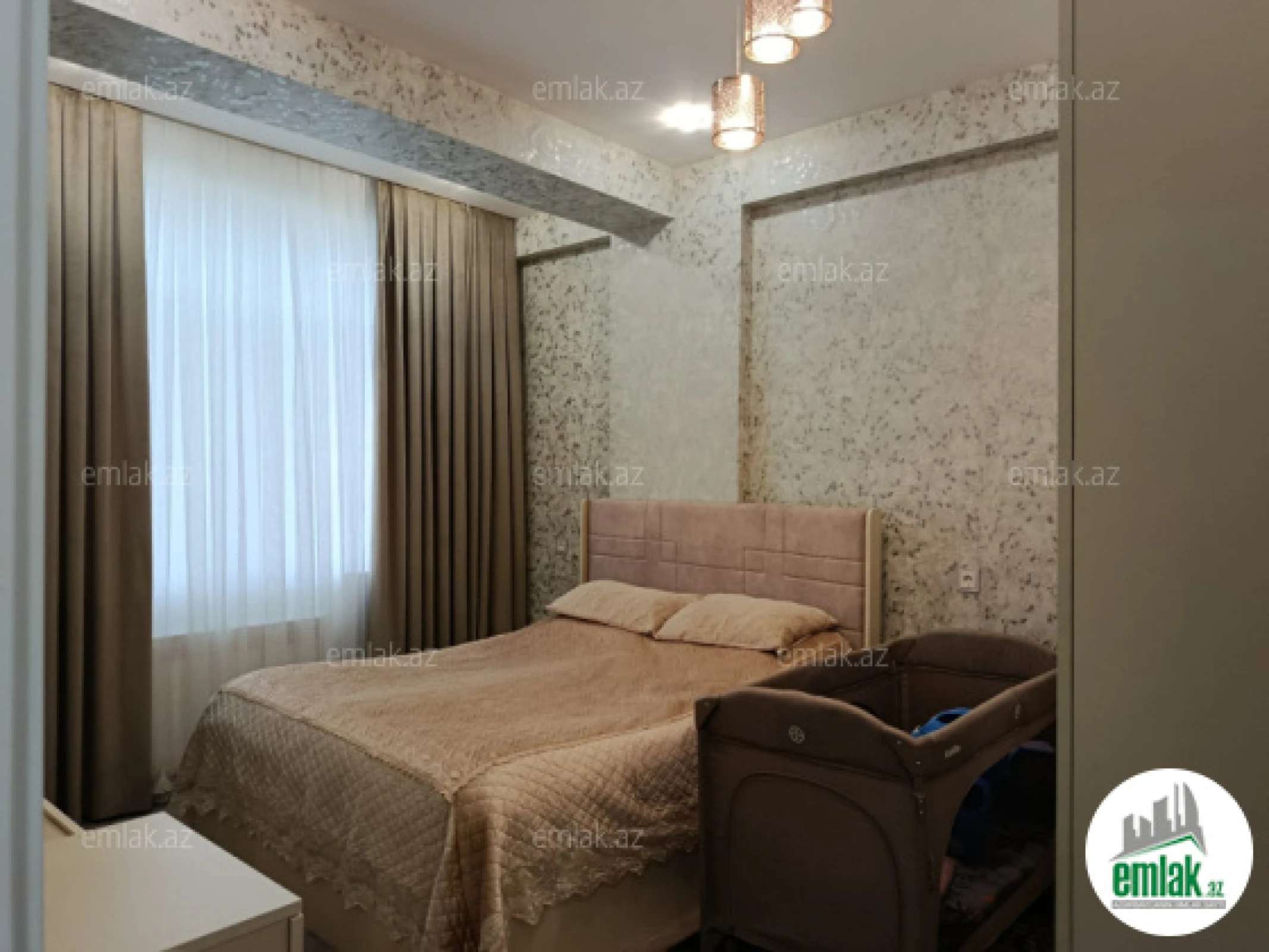 Satılır 3 otaqlı yeni tikili 75 m²