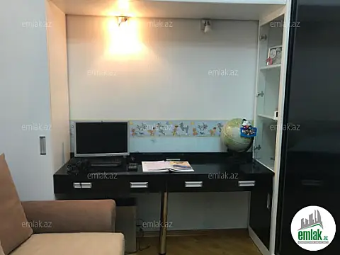 Satılır 3 otaqlı yeni tikili 110 m²