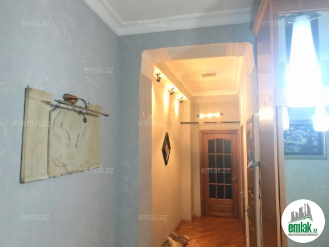 Satılır 3 otaqlı yeni tikili 110 m²