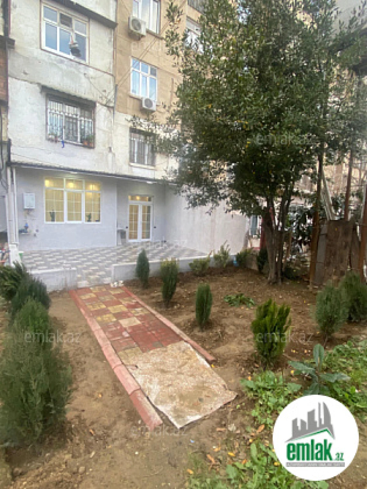 Satılır 3 otaqlı köhnə tikili 56 m²