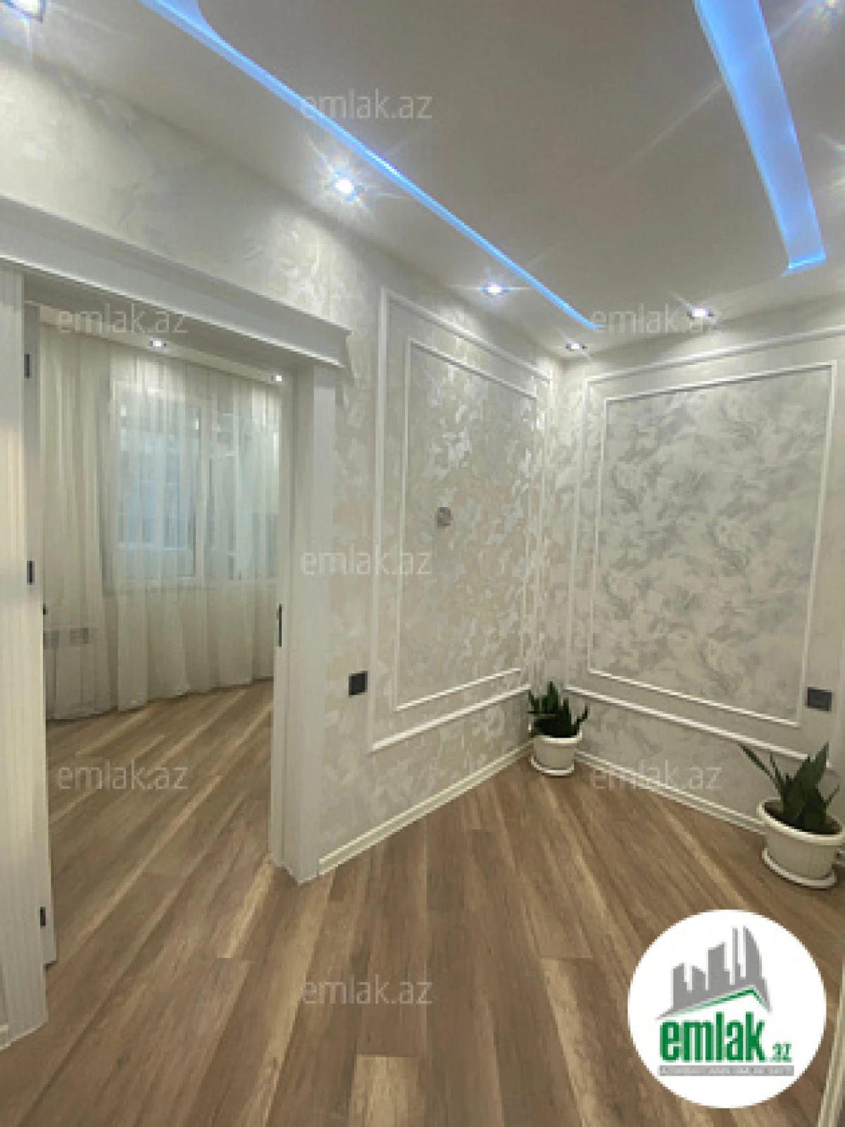 Satılır 3 otaqlı köhnə tikili 56 m²