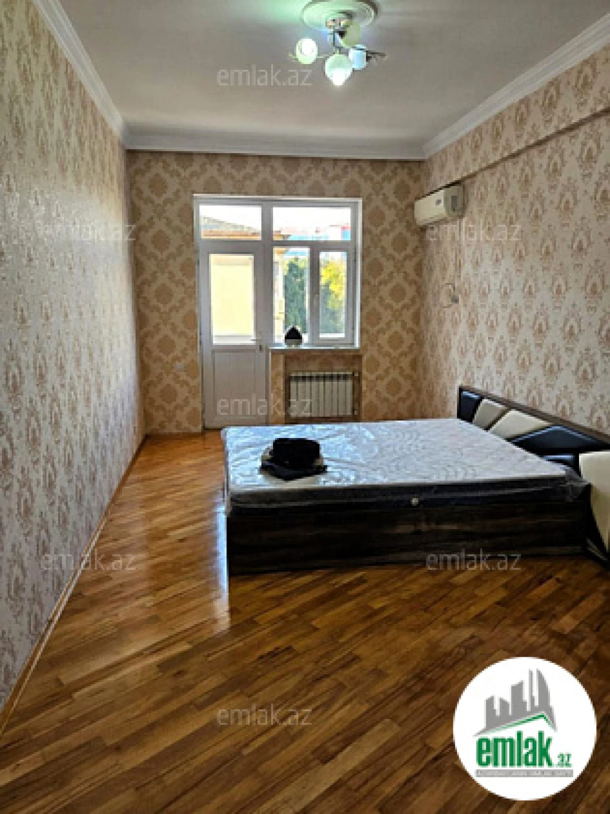 Satılır 3 otaqlı yeni tikili 140 m²