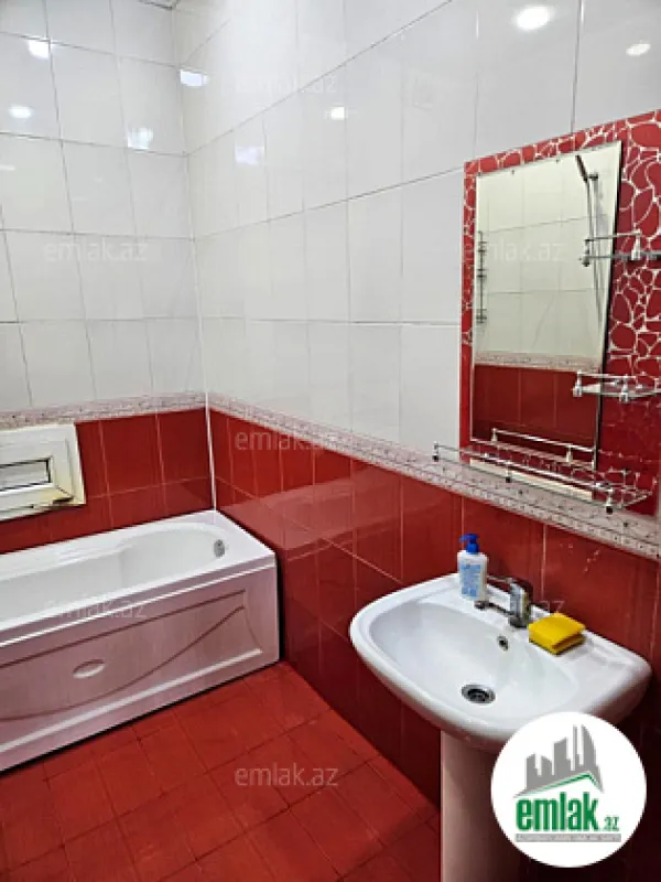 Satılır 3 otaqlı yeni tikili 140 m²